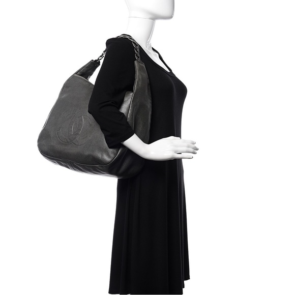 CHANEL Grey Caviar Leather 31 Hobo - Almost New - Excellent Condition - Picture 5 of 14